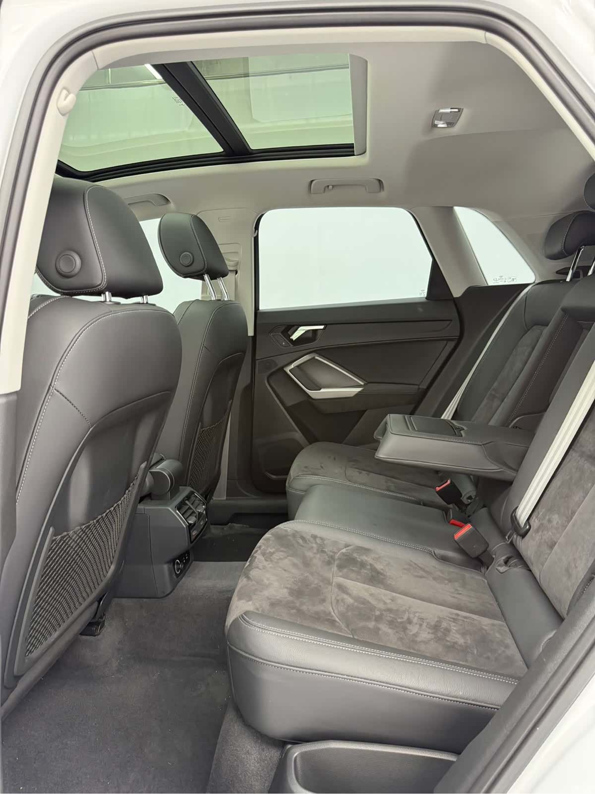 Audi Q3, 2022 12