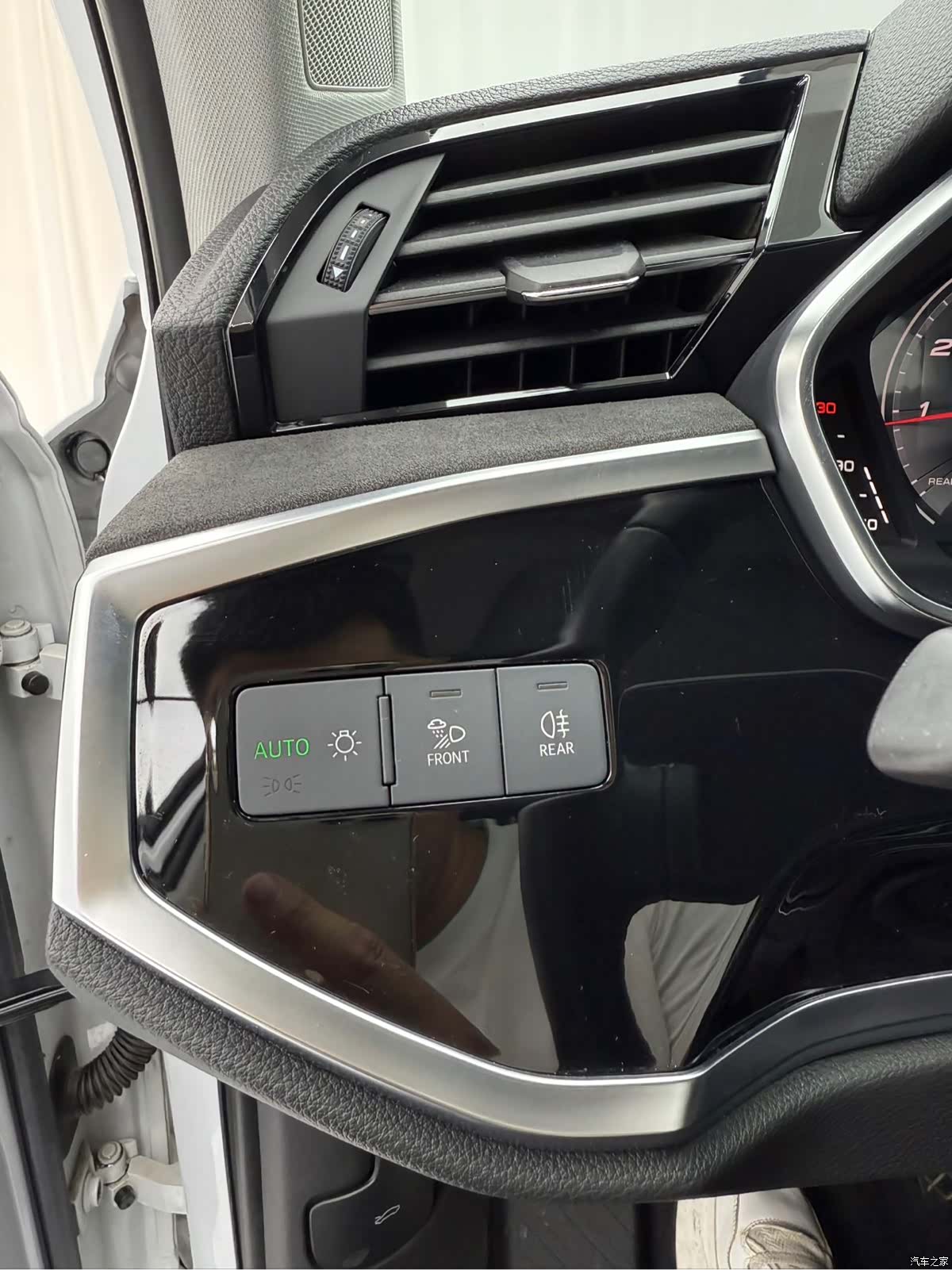 Audi Q3, 2022 15