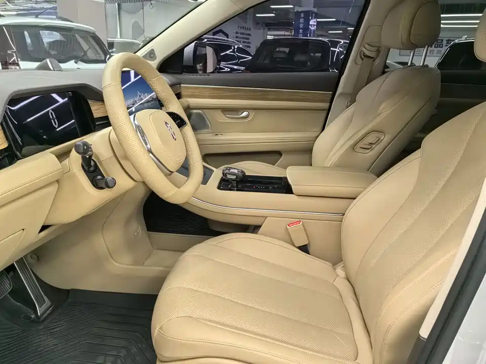 AITO Ask the world M7