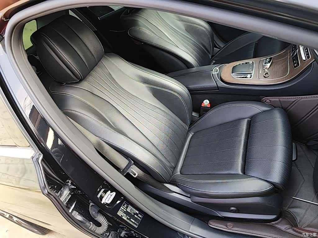 Mercedes-Benz E-Class, 2019 25