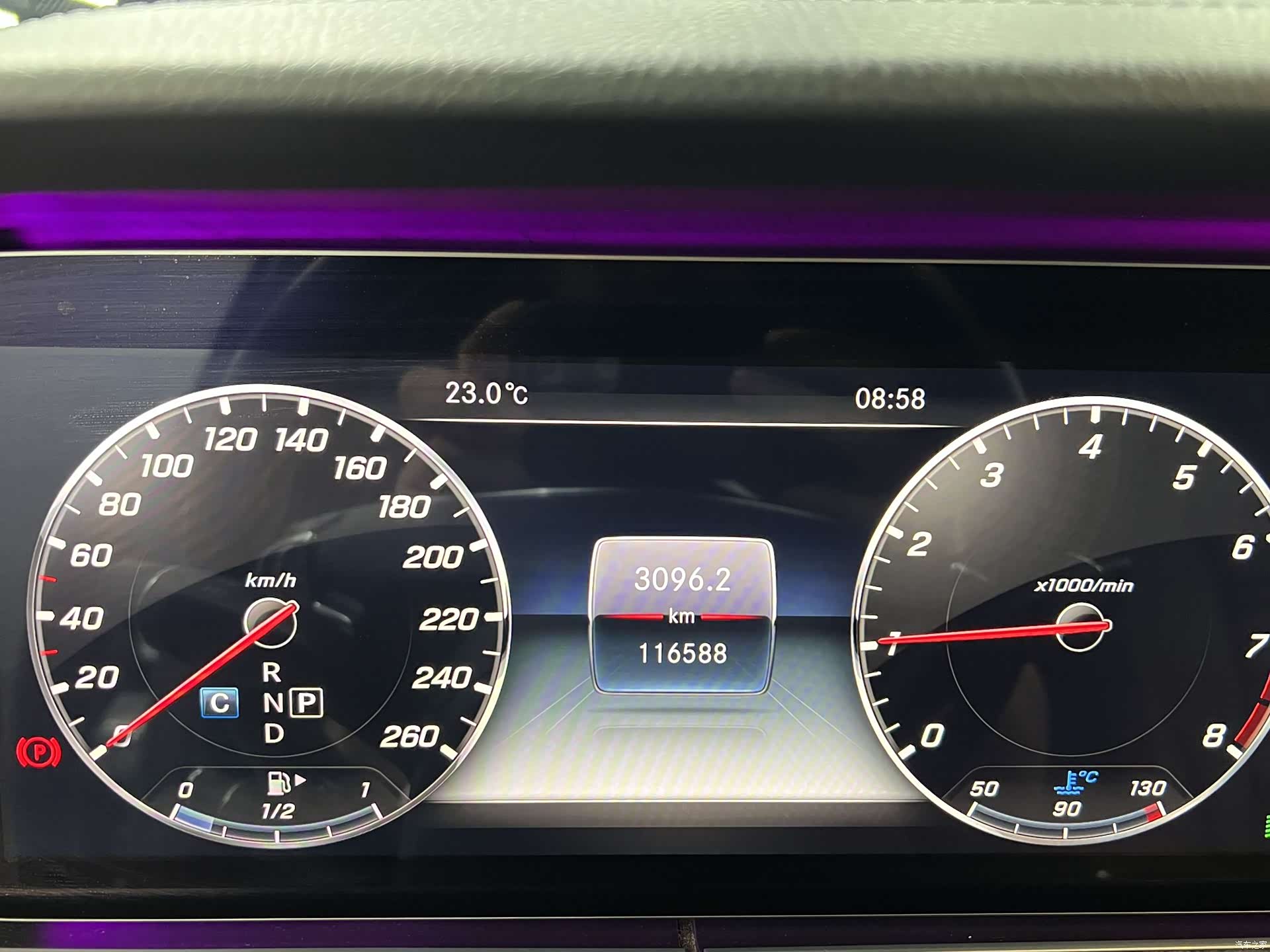 Mercedes-Benz E-Class, 2017 12