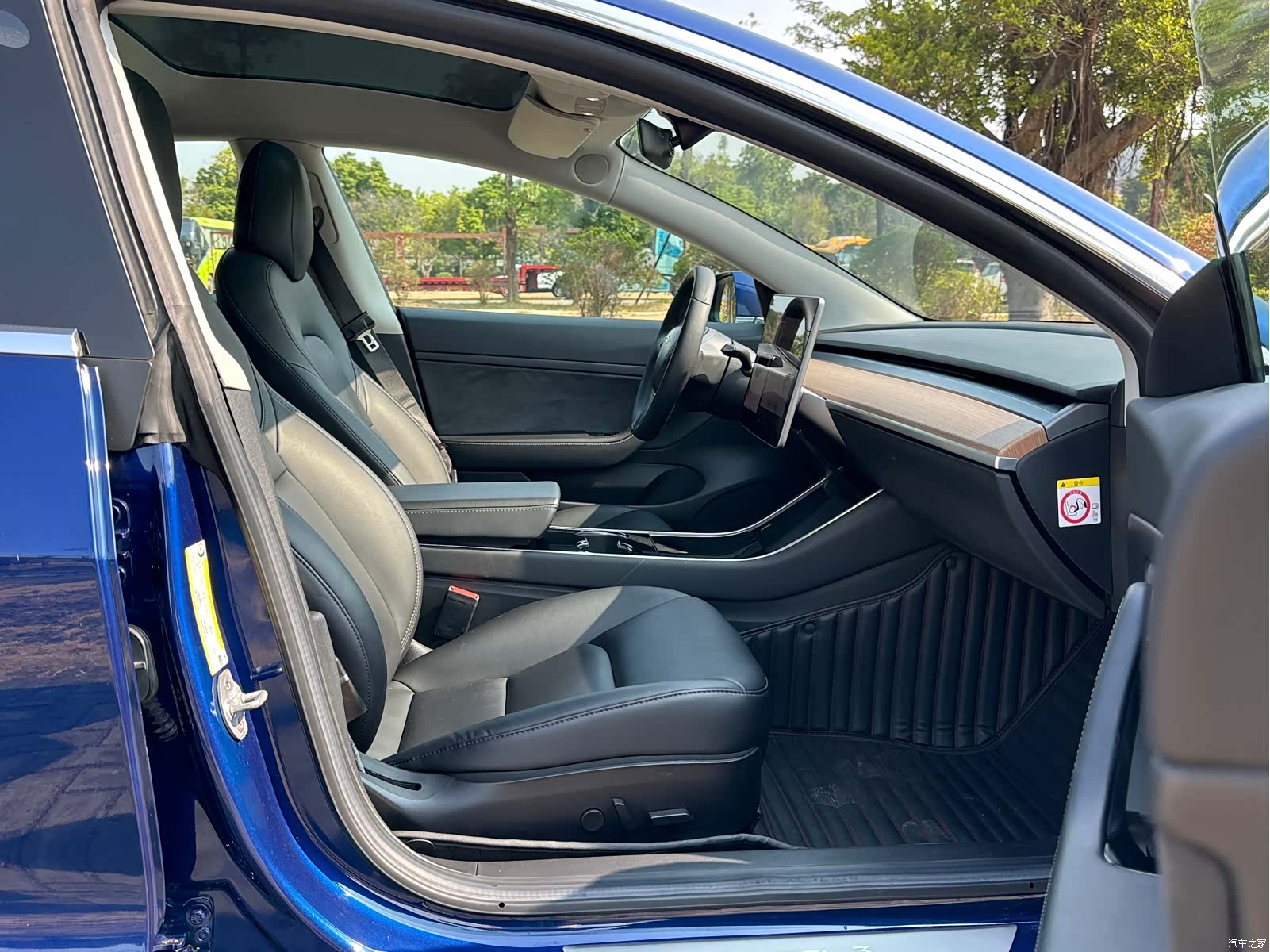 Tesla Model 3, 2019 14