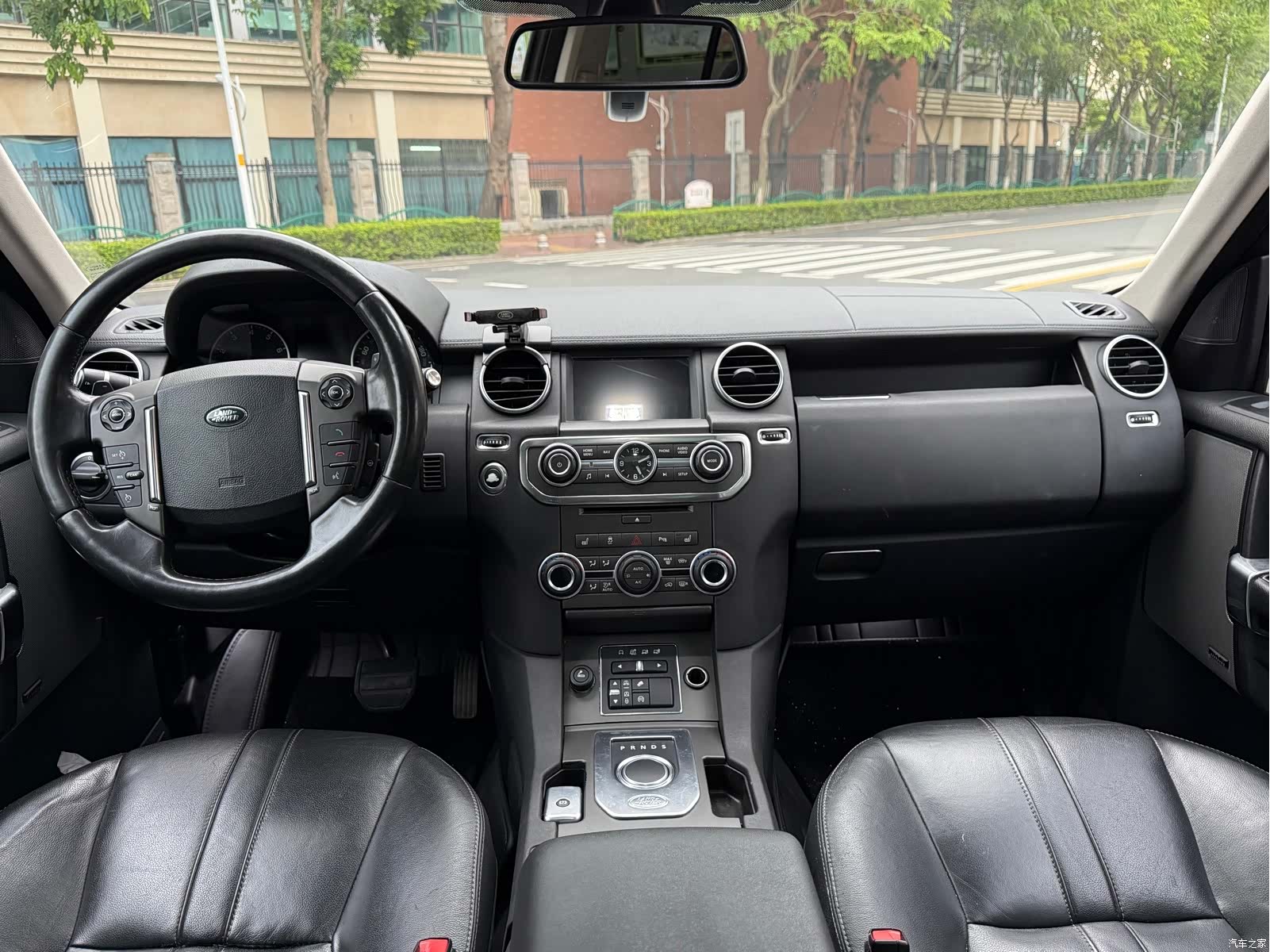 Land Rover Discovery, 2016 10