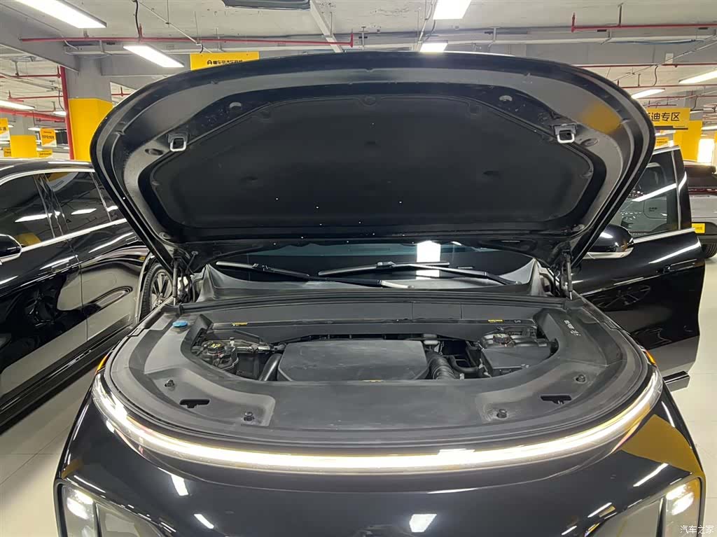 Li Auto L9, 2023 11