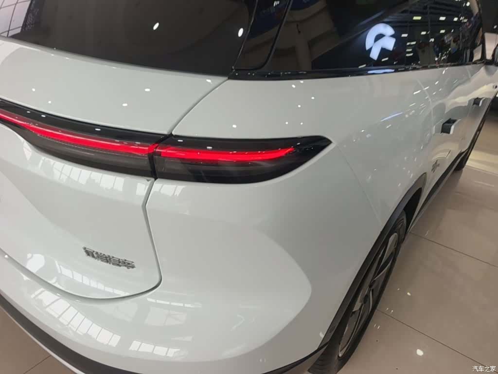 NIO ES6, 2023 8
