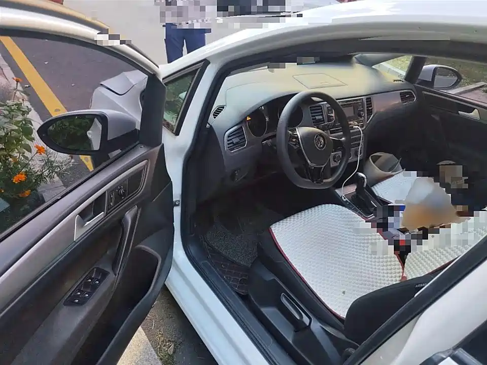 Volkswagen Golf*Jiayu