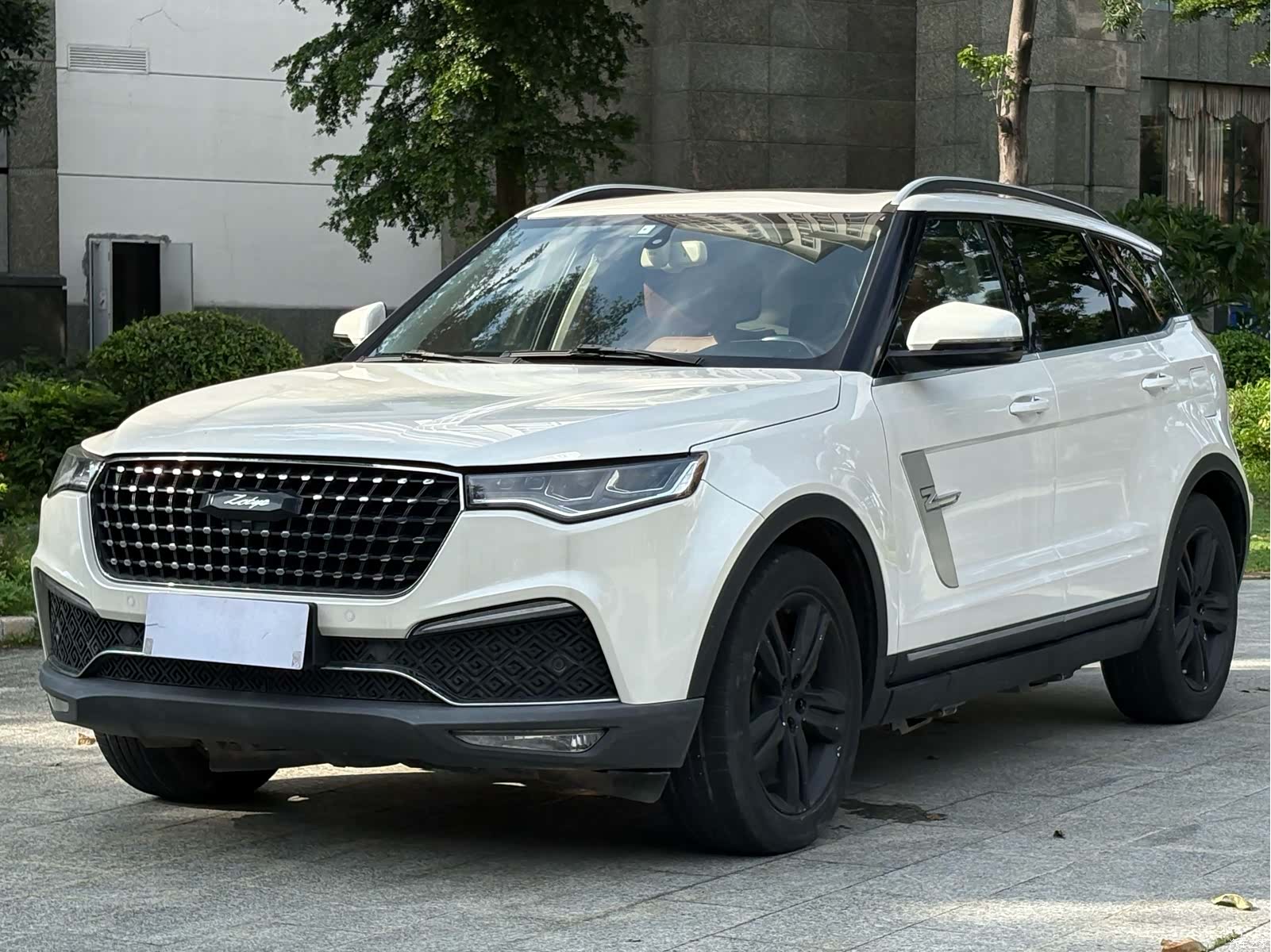 Zotye T700, 2017 1