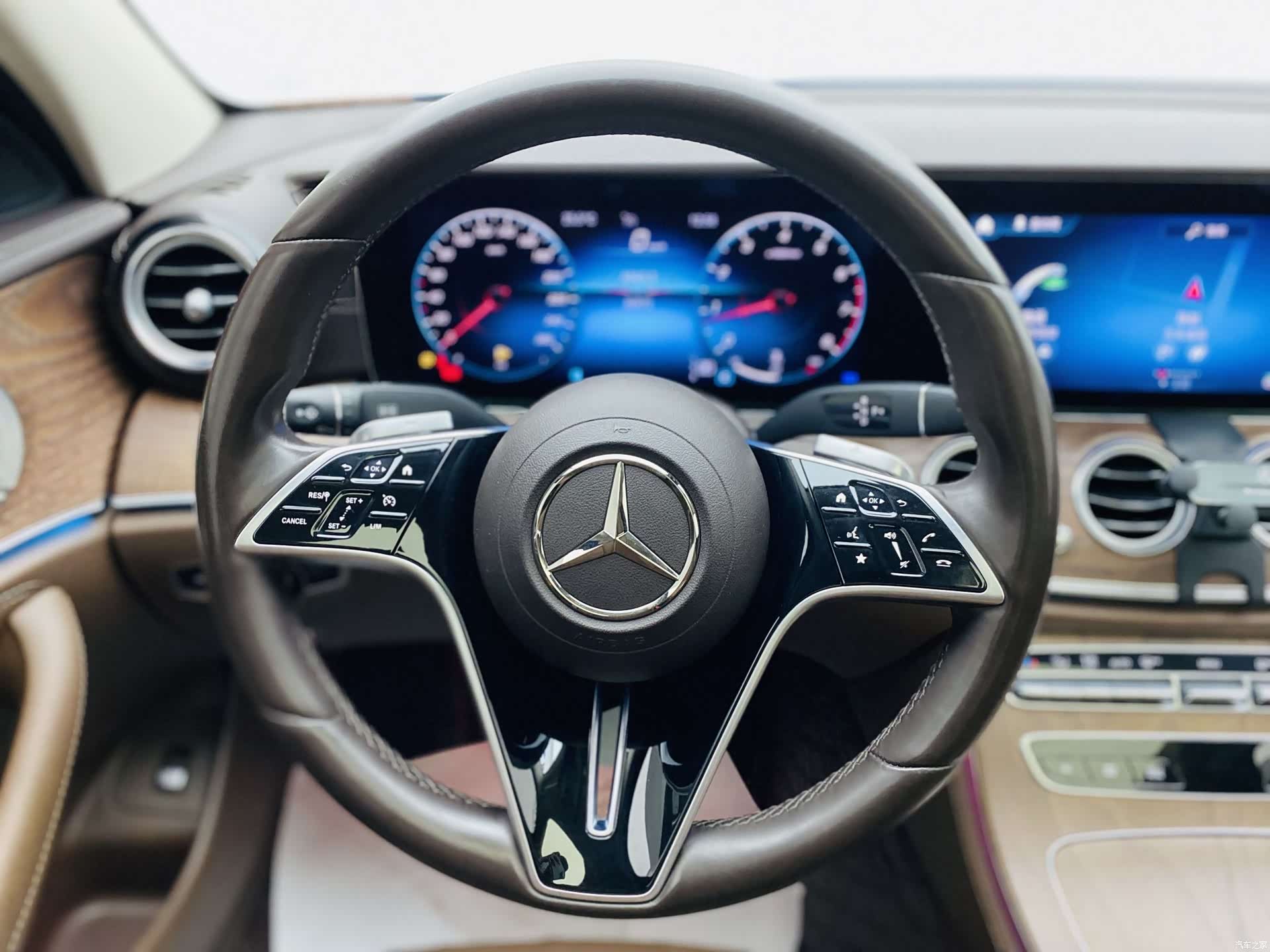 Mercedes-Benz E-Class, 2022 8