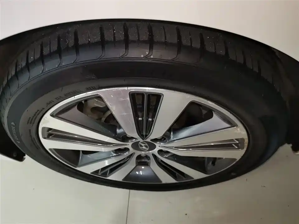 Hyundai Name picture