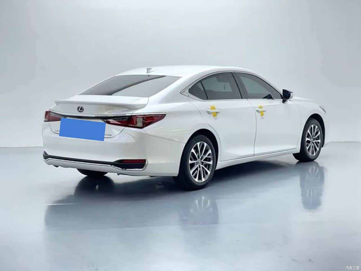 Lexus ES, 2024 6