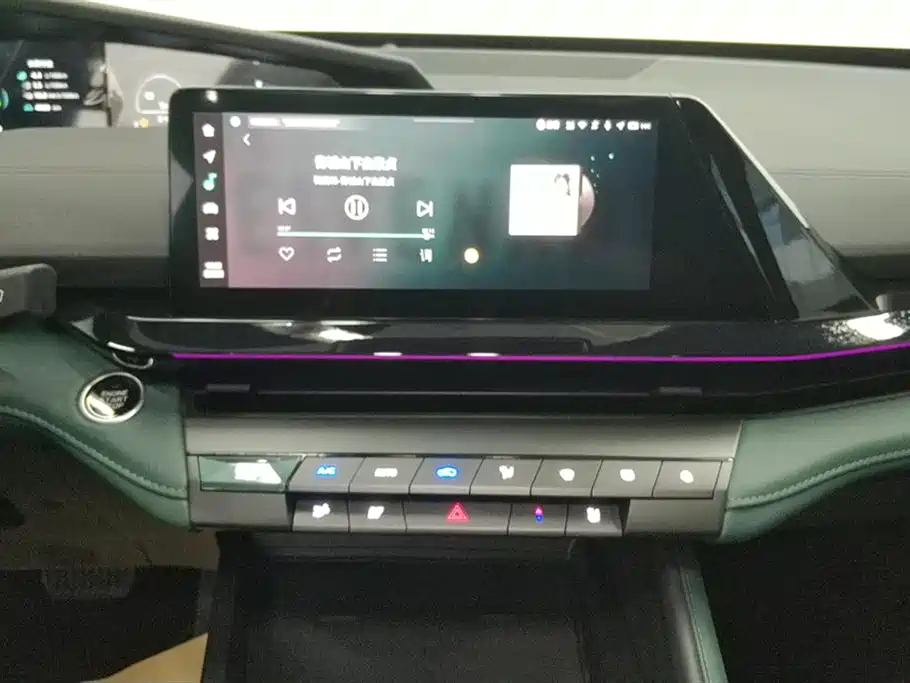 Changan UNI-V Smart iDD