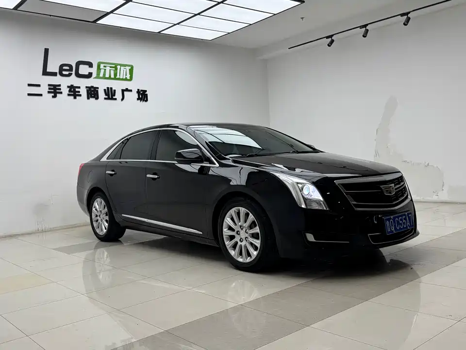 Cadillac XTS