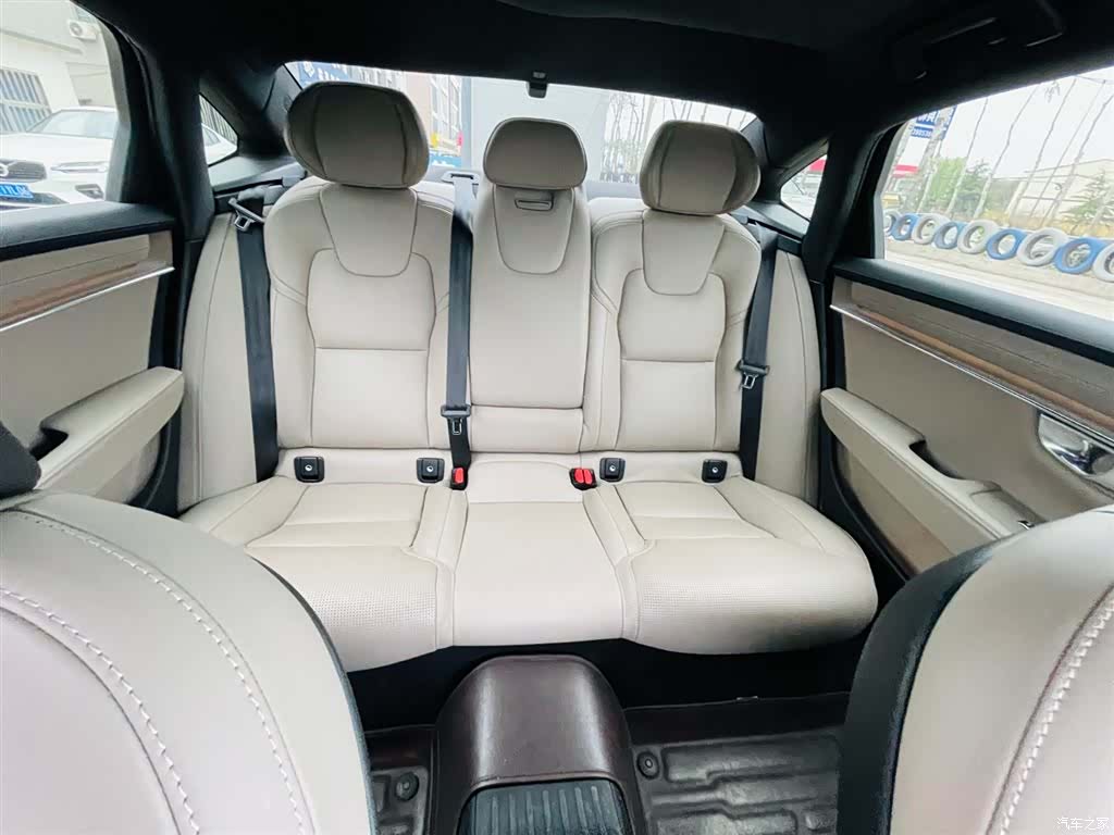 Volvo S90, 2025 14