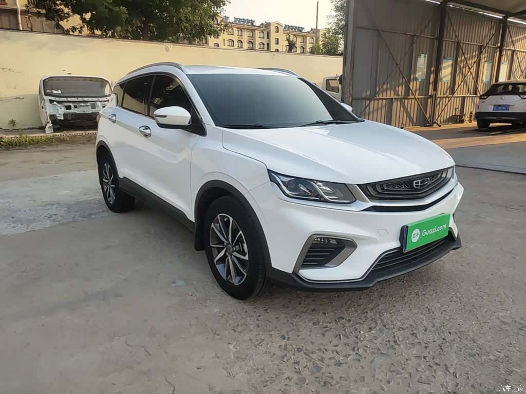 Geely Coolray, 2021 4