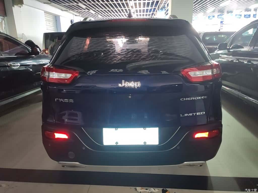 Jeep Cherokee, 2018 6