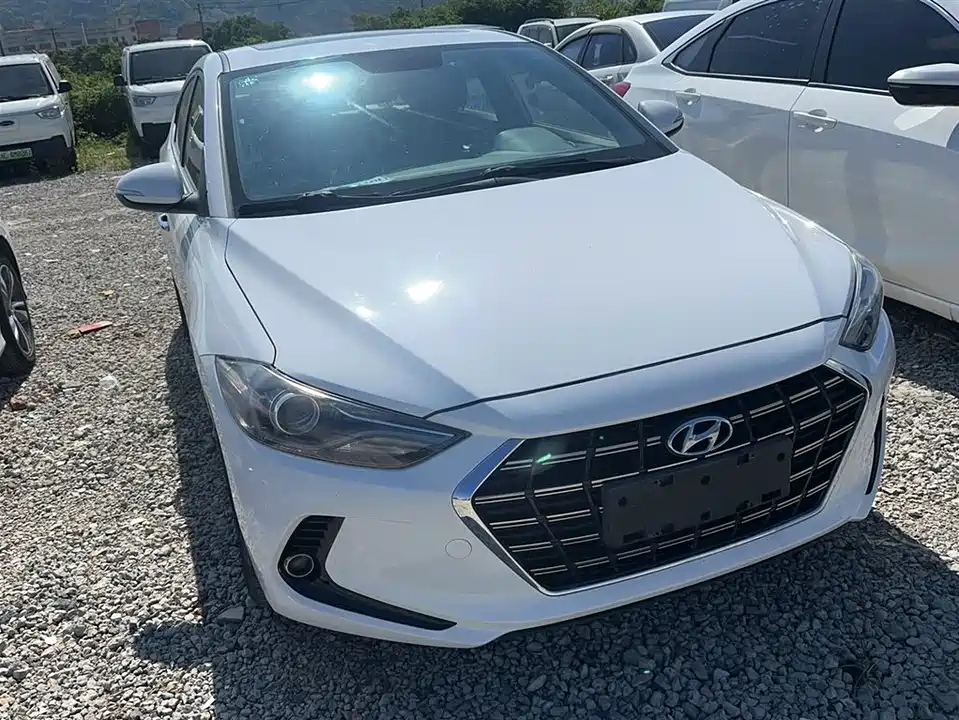 Hyundai Lead
