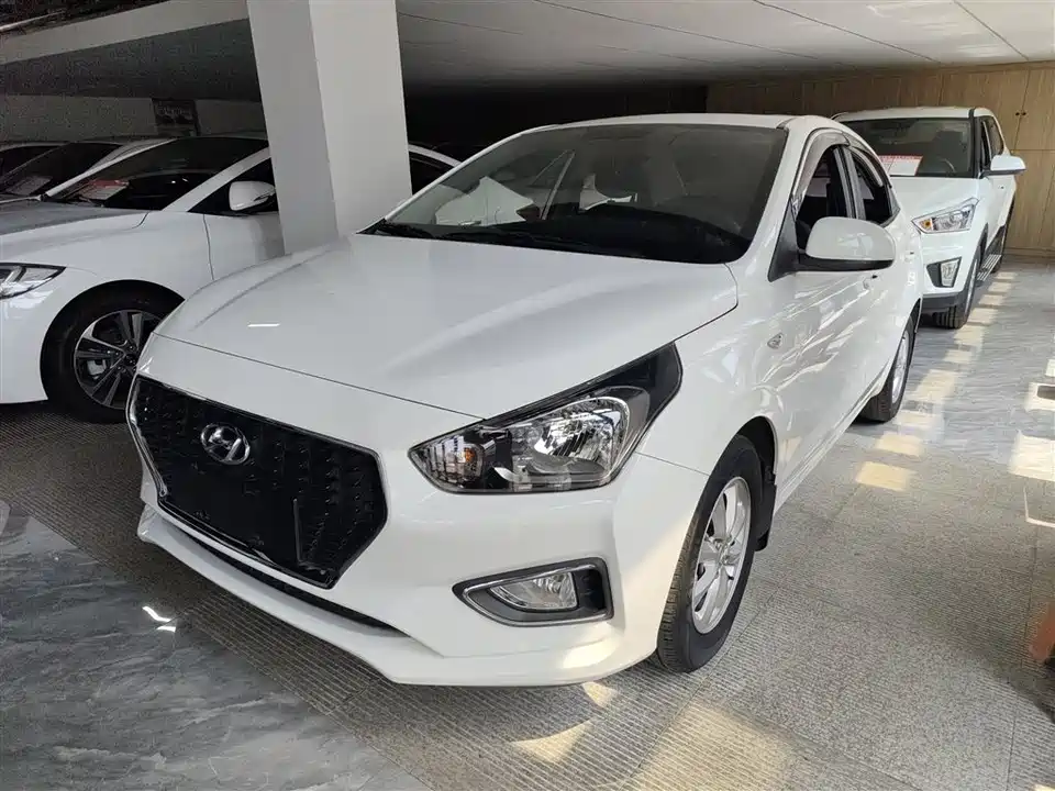 Hyundai Rena