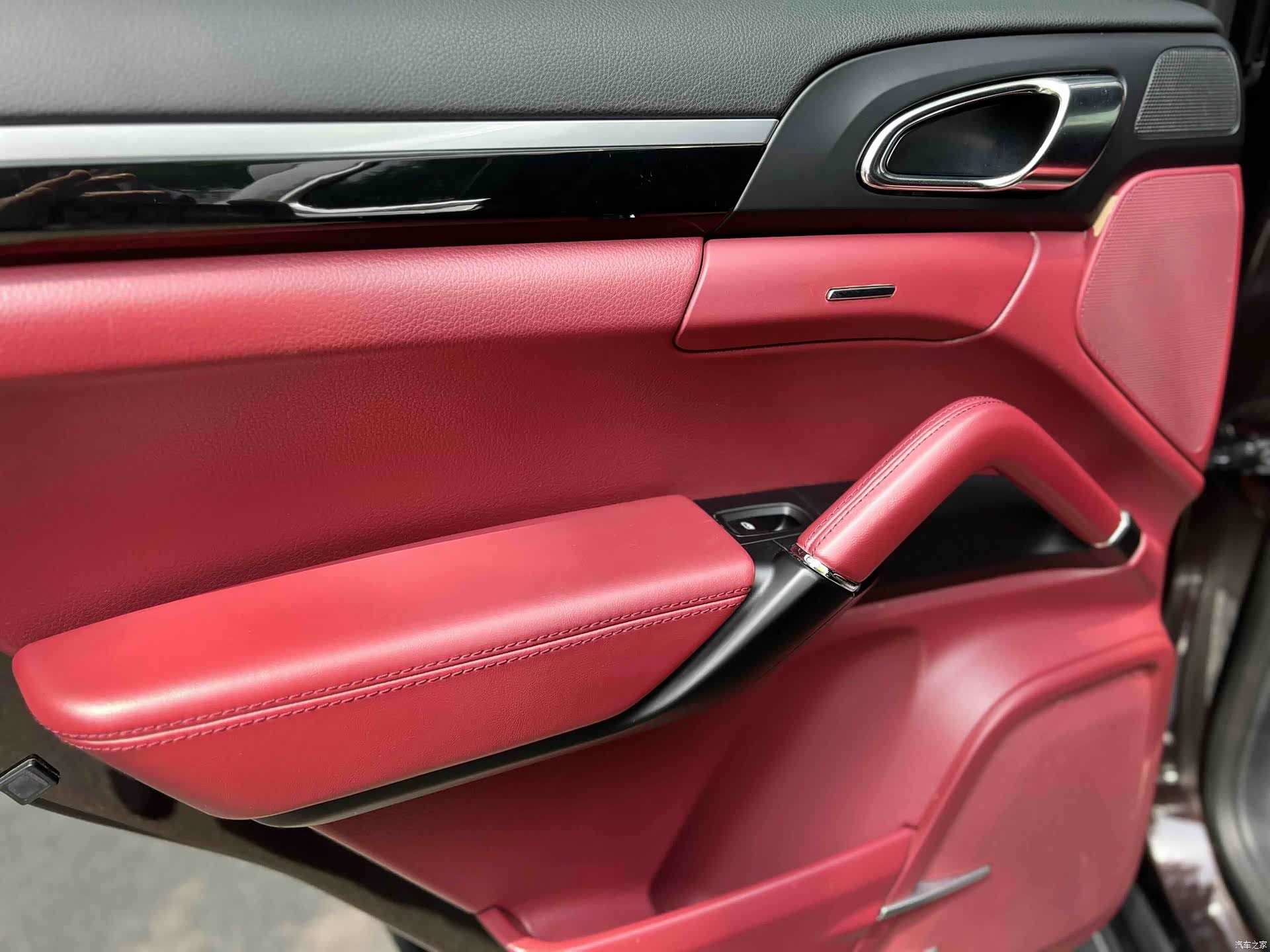 Porsche Cayenne, 2015 14
