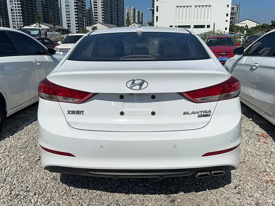 Hyundai Lead