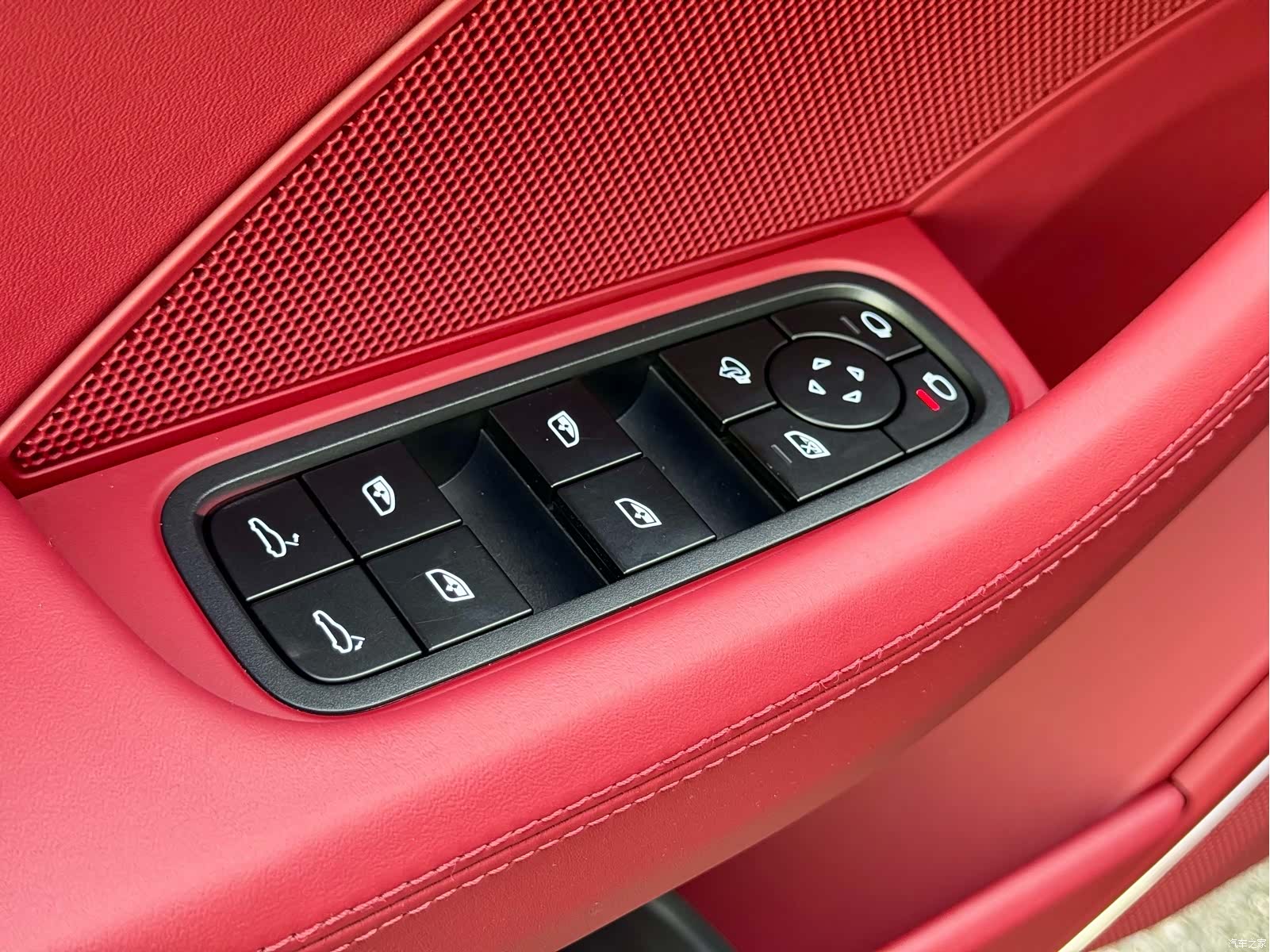 Porsche Panamera, 2023 13