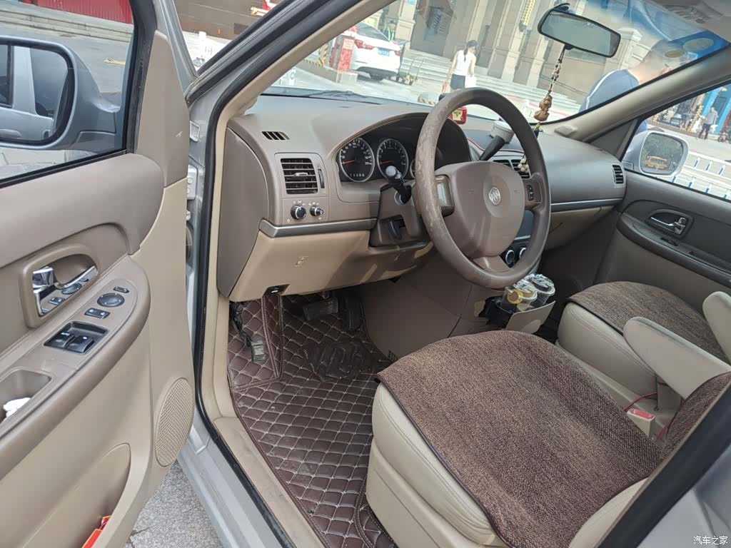 Buick GL8, 2014 17