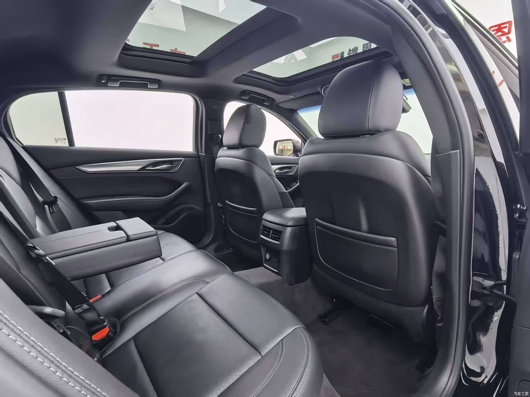 Cadillac CT5, 2023 9