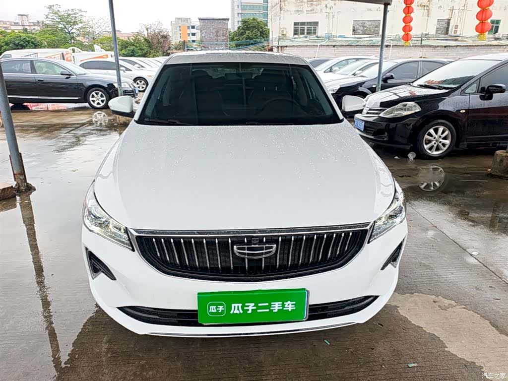 Geely Emgrand, 2022 3