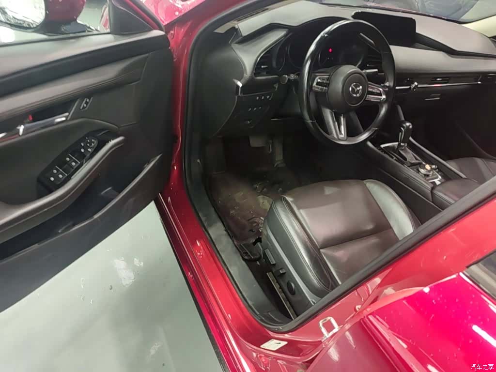 Mazda Mazda3, 2019 12