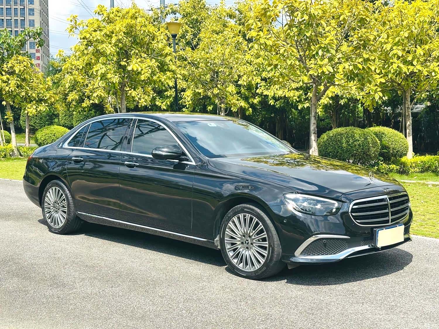 Mercedes-Benz E-Class, 2022 3