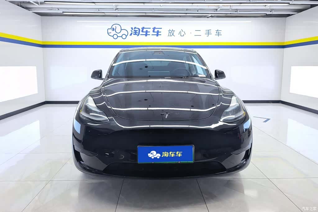 Tesla Model Y, 2022 2