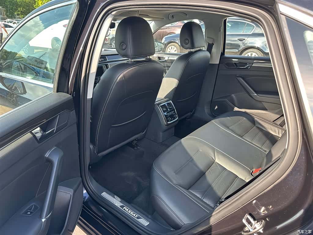 Volkswagen Passat, 2016 все фото