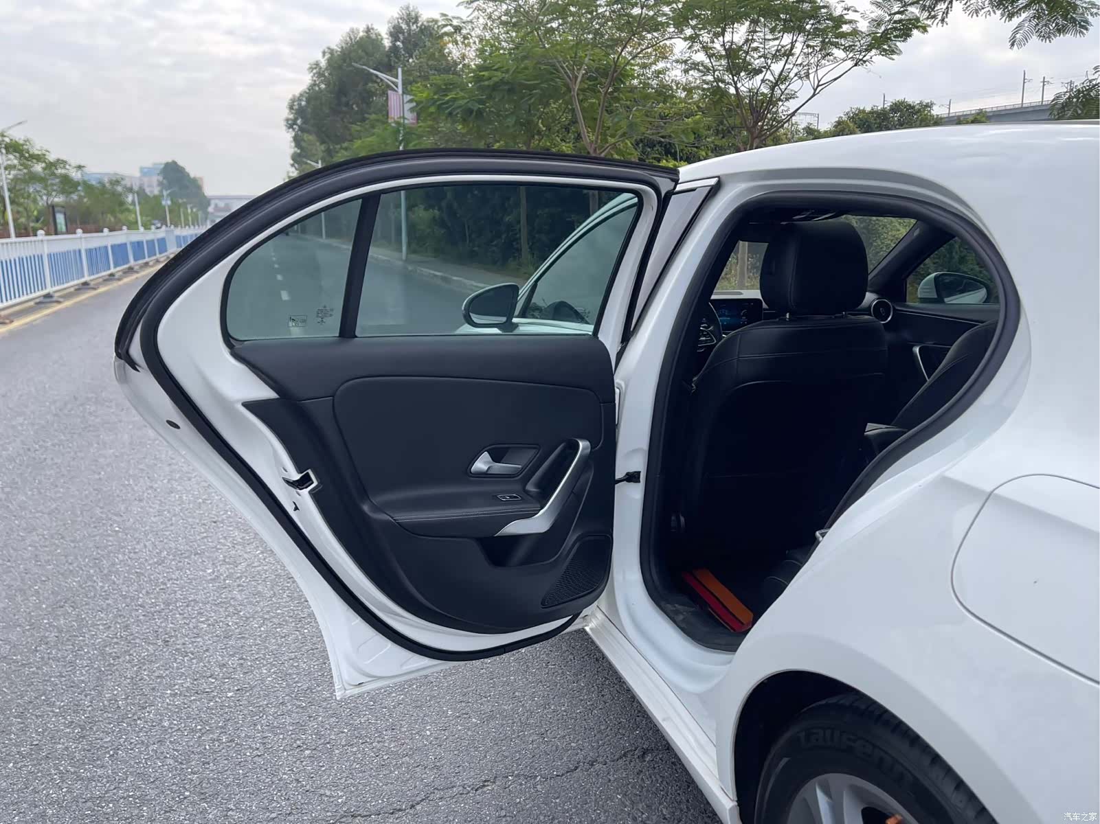 Mercedes-Benz A-Class, 2019 28