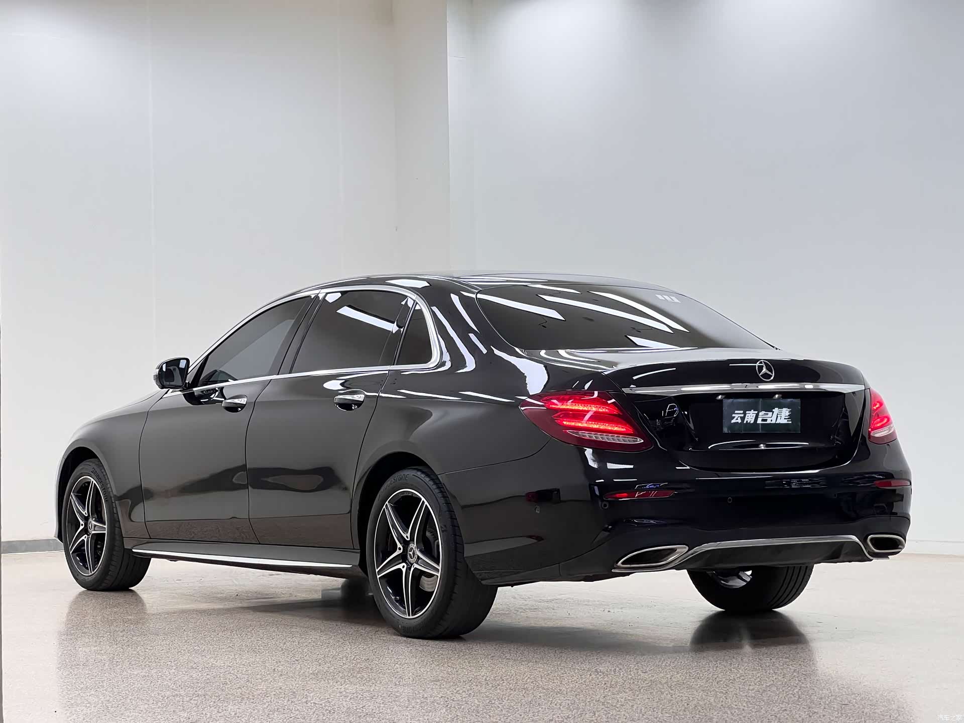 Mercedes-Benz E-Class, 2020 4