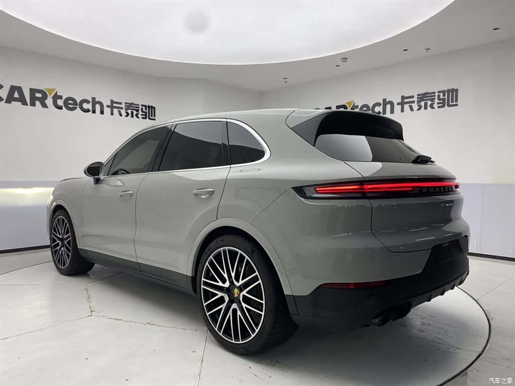 Porsche Cayenne, 2025 7