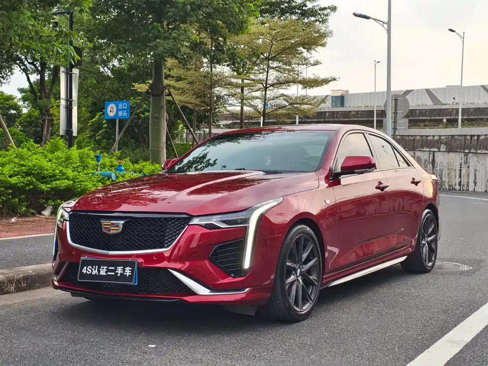 Cadillac CT4
