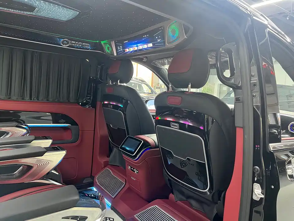 Mercedes-Benz V-class