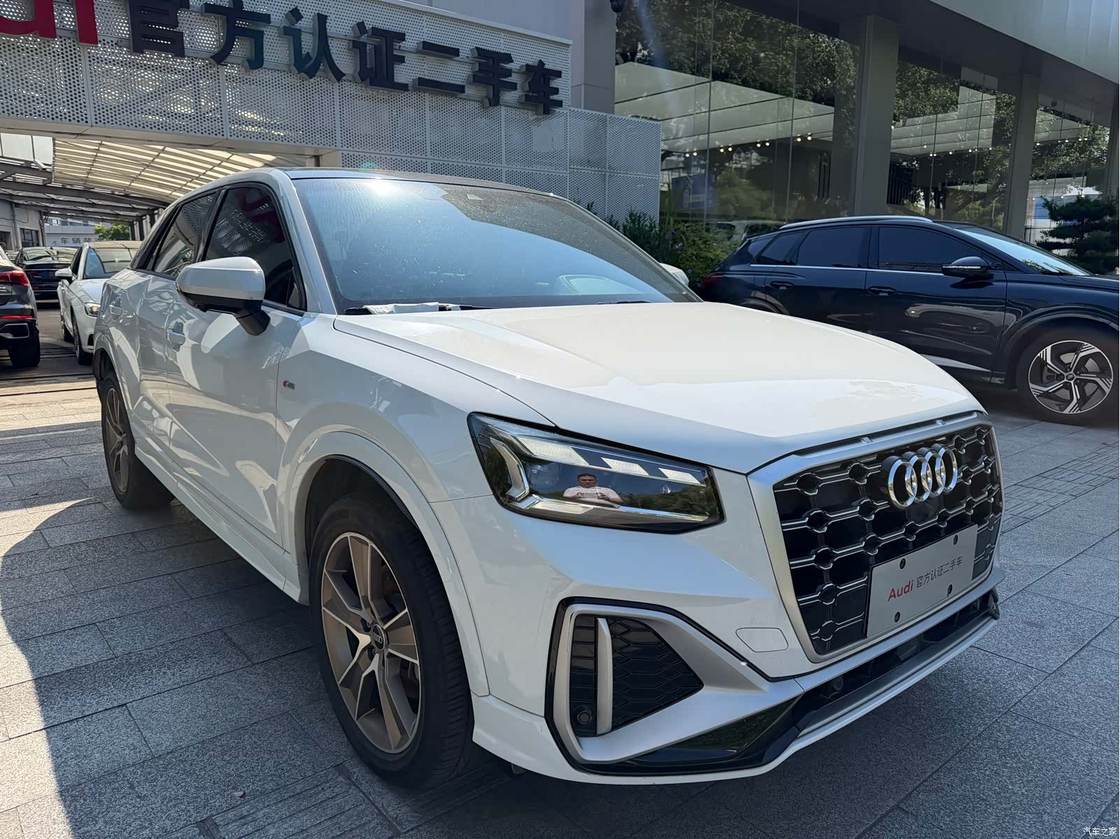 Audi Q2L, 2024 3