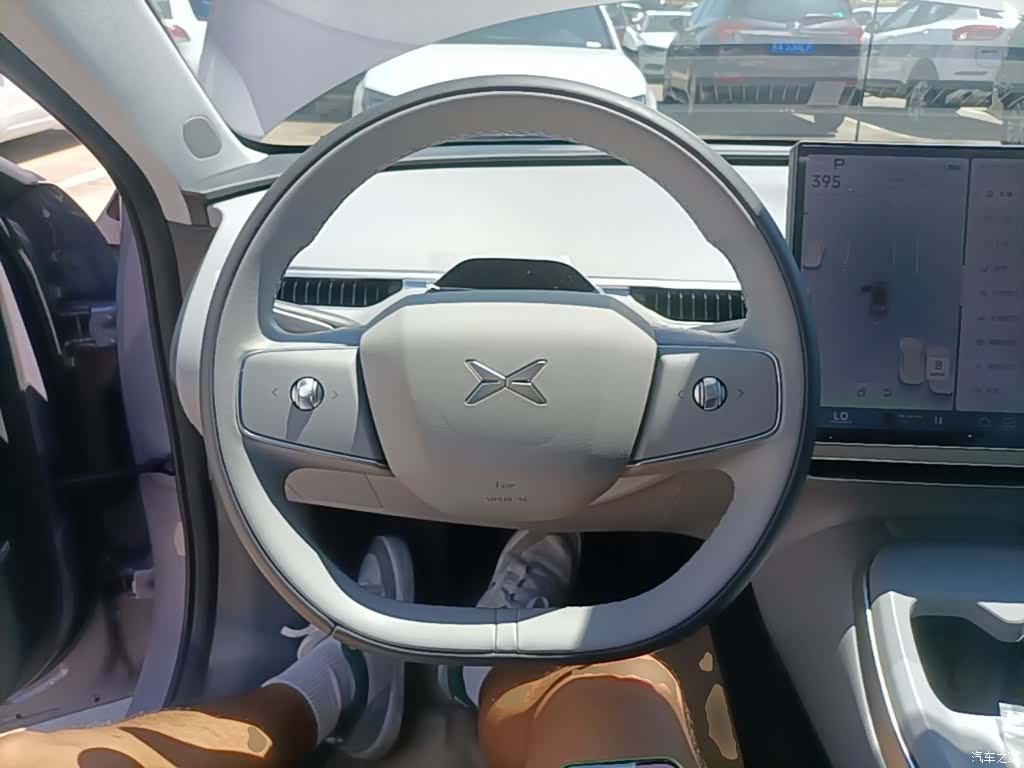 Xpeng Mona M03, 2025 3