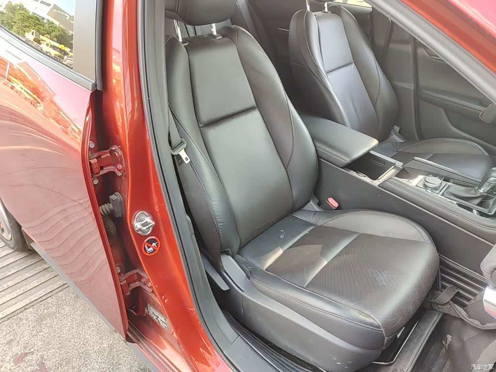 Mazda Mazda3, 2020 25