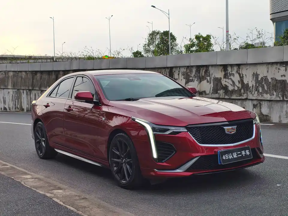 Cadillac CT4