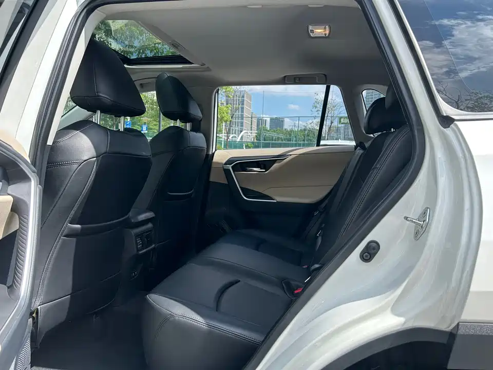 Toyota RAV4 Rongfang