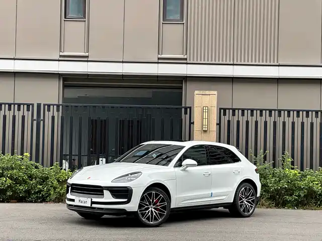 Porsche Macan 2022 — купить из Китая под заказ