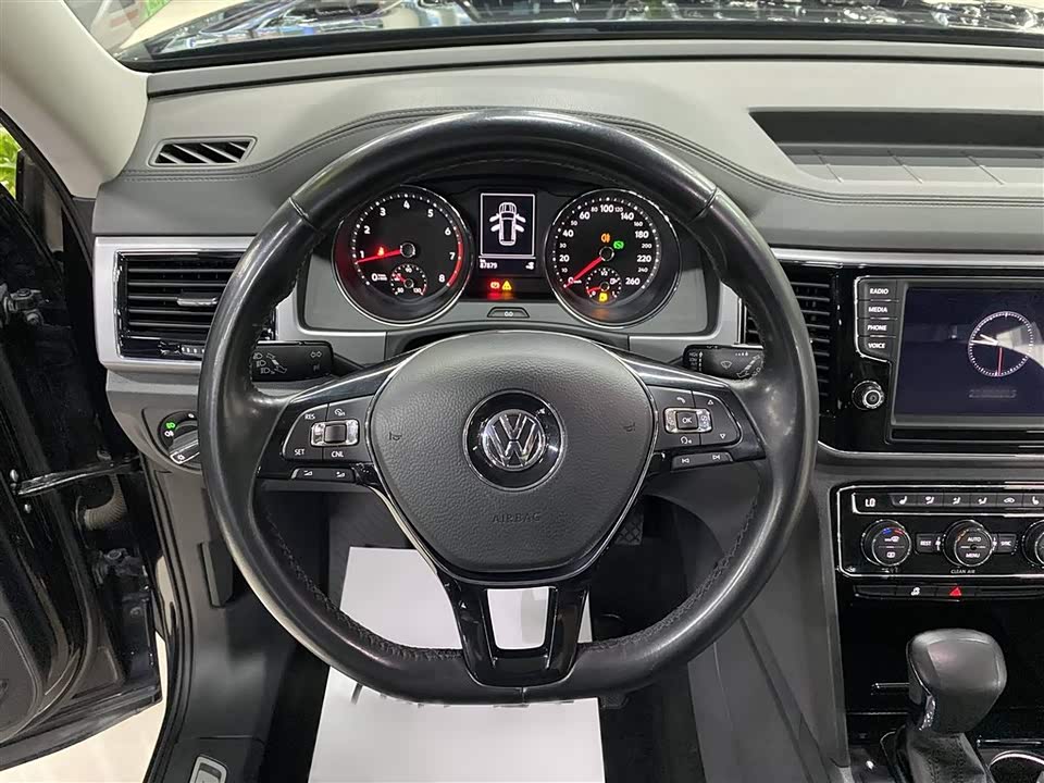 Volkswagen Tourang