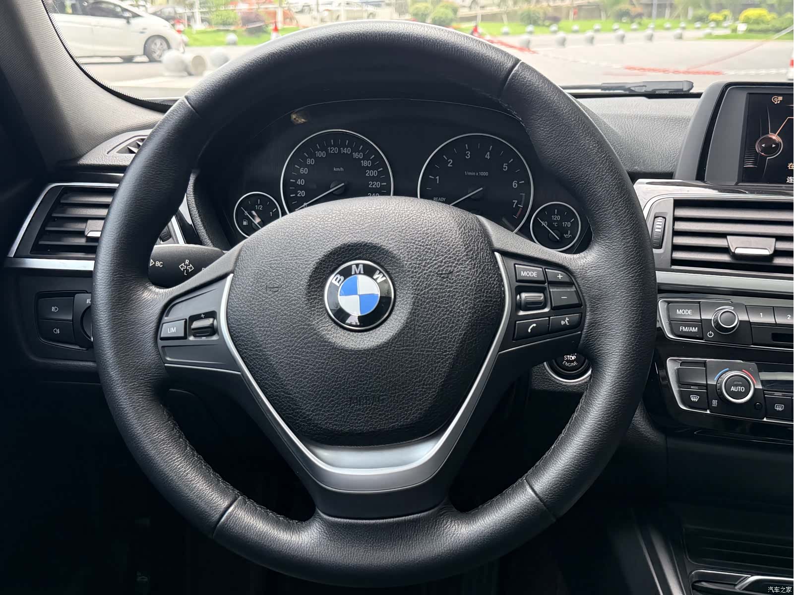 BMW 3 Series, 2016 13