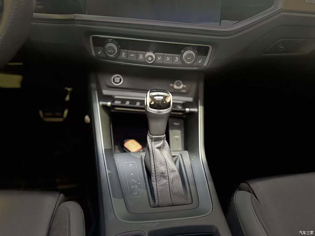 Audi Q3, 2023 11