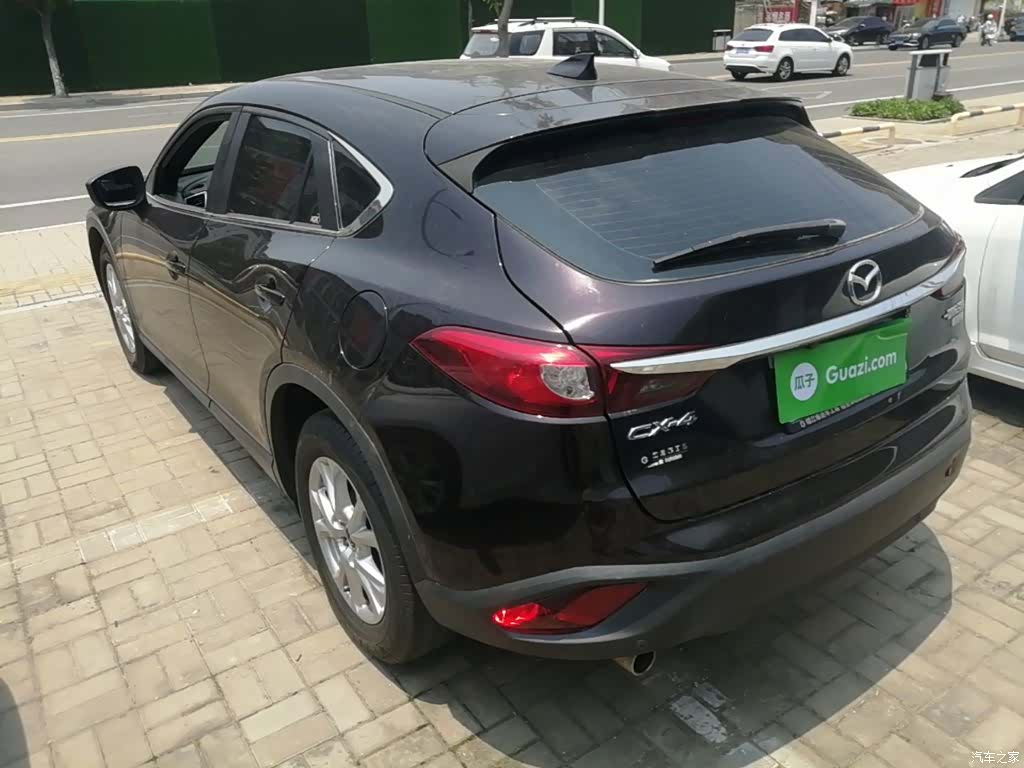 Mazda CX-4, 2018 все фото