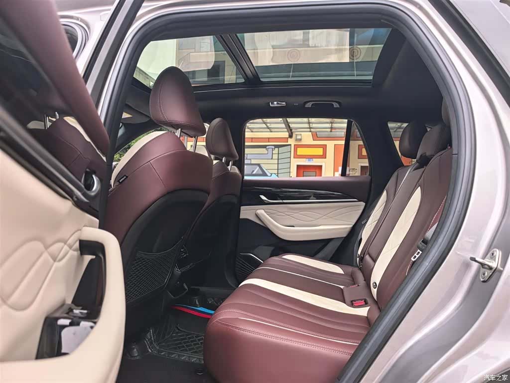 Geely Xingyue L, 2024 6