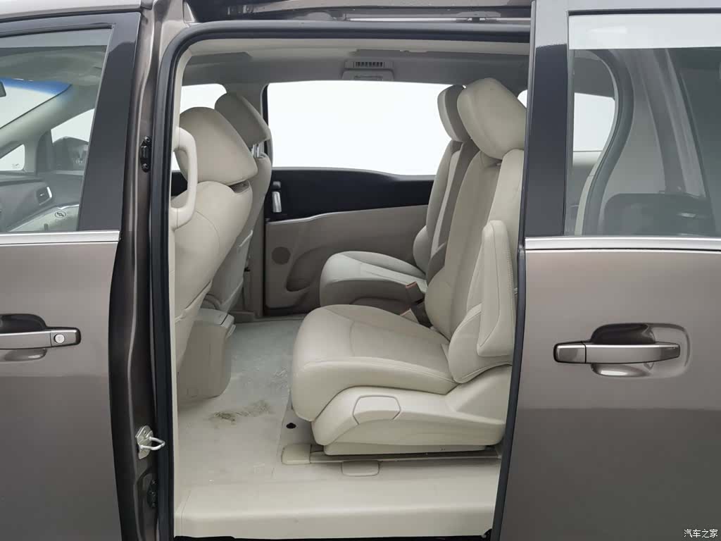 Buick GL8, 2022 15