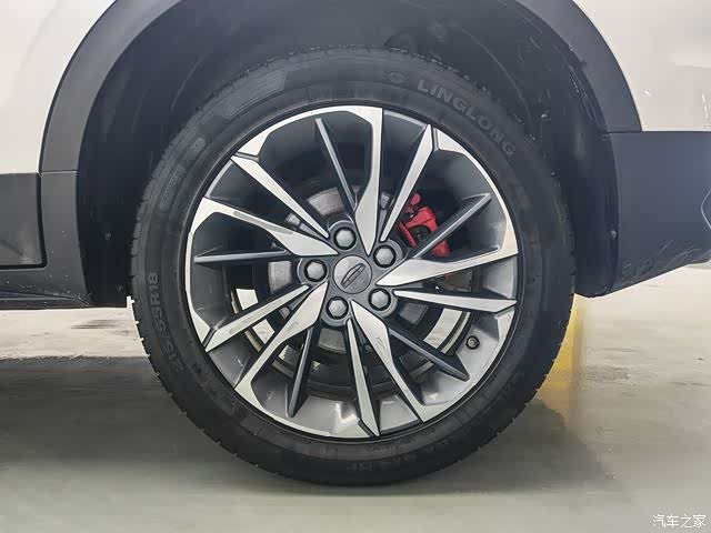 Geely Coolray, 2020 10