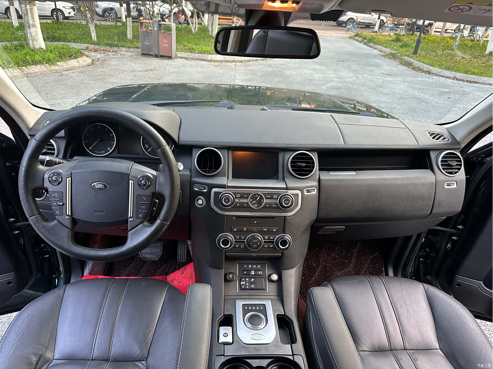 Land Rover Discovery, 2015 15